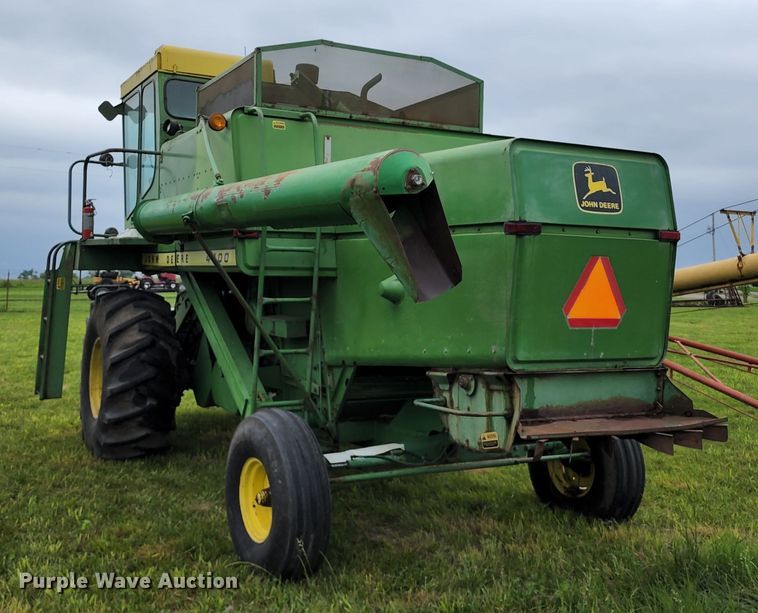 image for item DL6491 John Deere 4400  combine