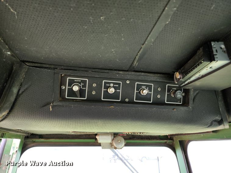 image for item DL6491 John Deere 4400  combine