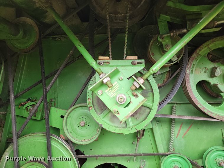 image for item DL6491 John Deere 4400  combine