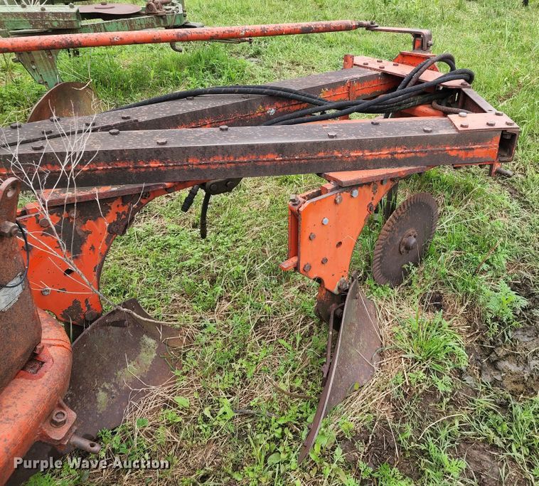 image for item DL6496 Case  five bottom plow