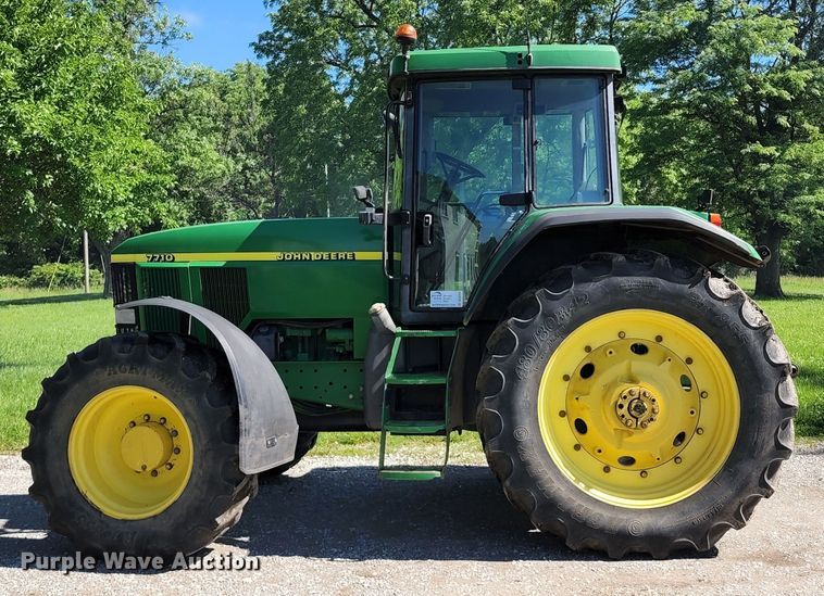 image for item DL6520 1998 John Deere 7710  MFWD tractor