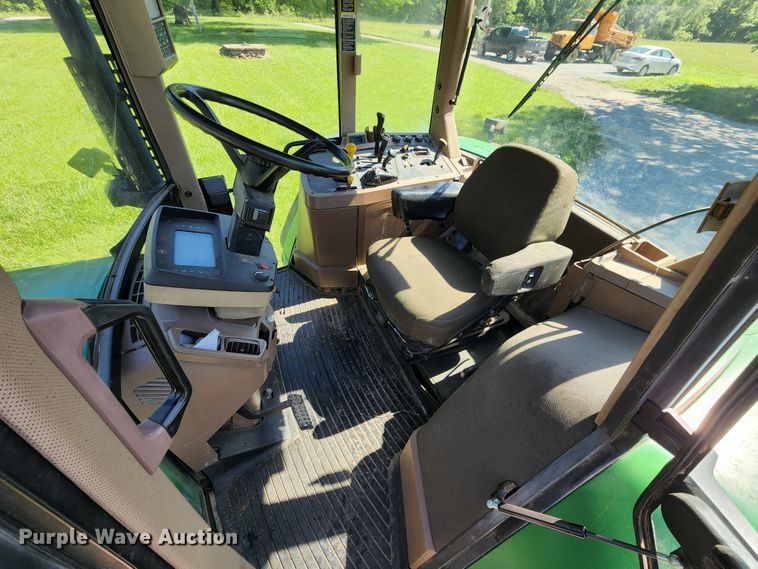 image for item DL6520 1998 John Deere 7710  MFWD tractor