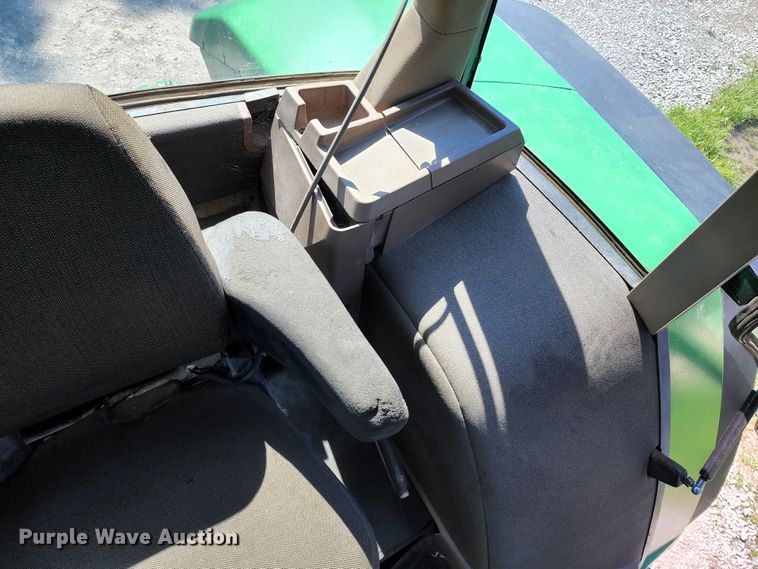 image for item DL6520 1998 John Deere 7710  MFWD tractor