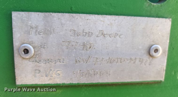 image for item DL6520 1998 John Deere 7710  MFWD tractor