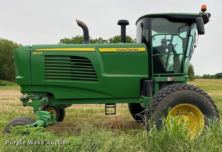 image for item DM4149 2014 John Deere W235  windrower