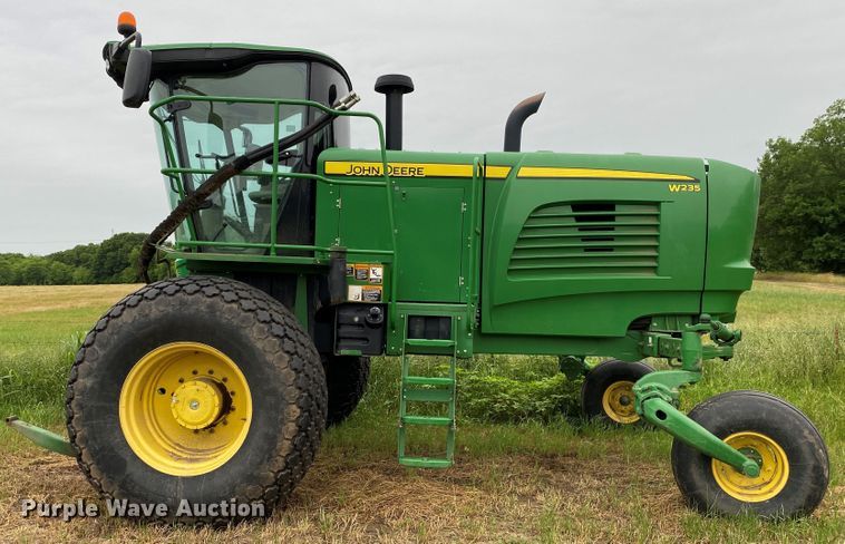 image for item DM4149 2014 John Deere W235  windrower