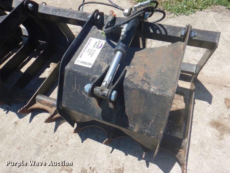 image for item DM6209 Brute  80"W skid steer root grapple bucket