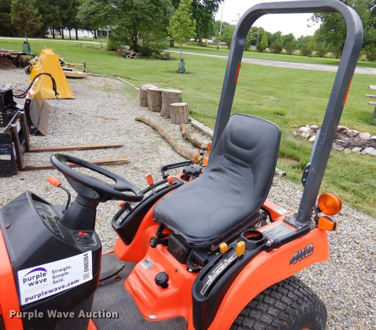 image for item DN0304 Kubota BX2230  MFWD tractor