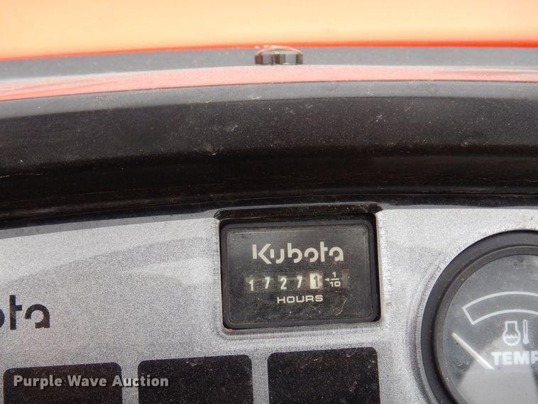 image for item DN0304 Kubota BX2230  MFWD tractor