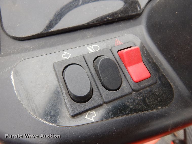 image for item DN0304 Kubota BX2230  MFWD tractor