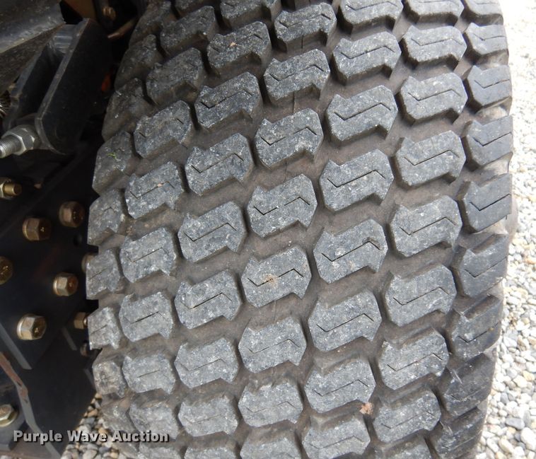 image for item DN0304 Kubota BX2230  MFWD tractor