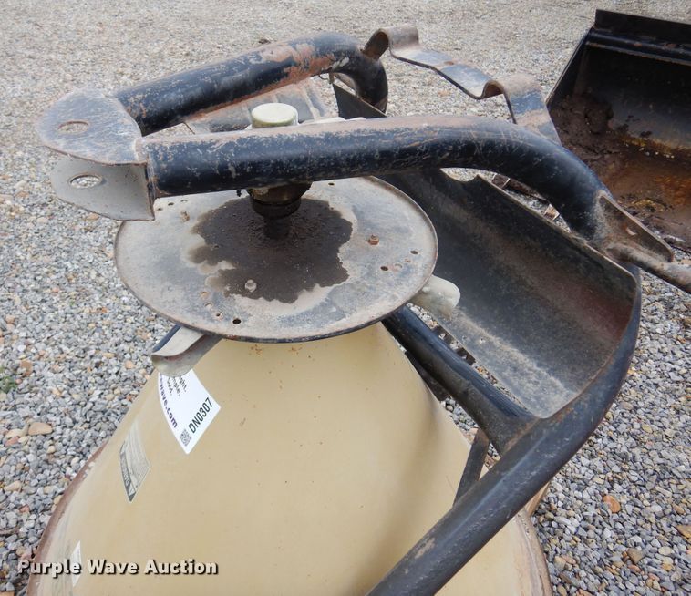 image for item DN0307 Land Pride FS700  spreader