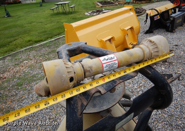 image for item DN0307 Land Pride FS700  spreader