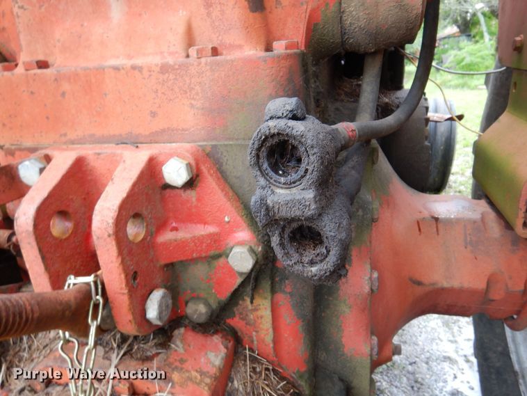 image for item DN0331 International Harvester Farmall 706  tractor