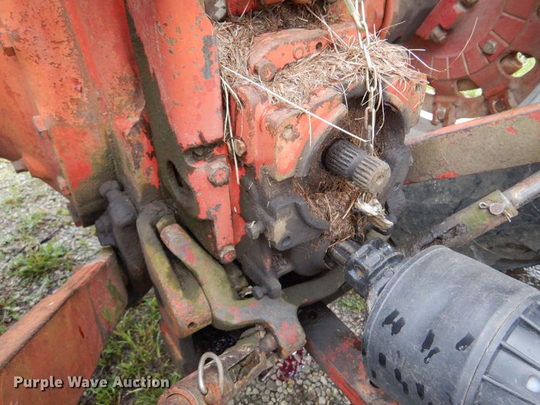 image for item DN0331 International Harvester Farmall 706  tractor