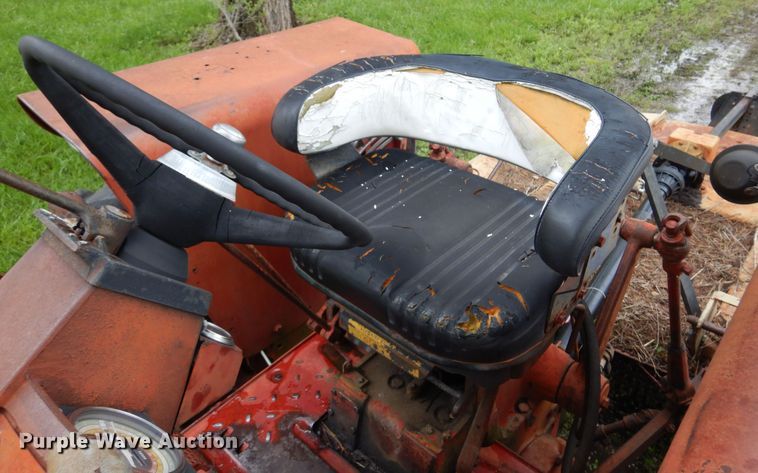 image for item DN0331 International Harvester Farmall 706  tractor