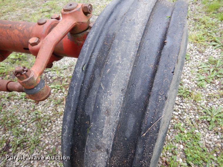 image for item DN0331 International Harvester Farmall 706  tractor