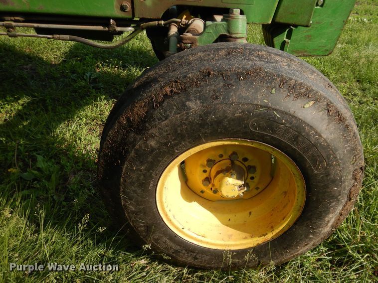 image for item DN1563 John Deere 2550  tractor
