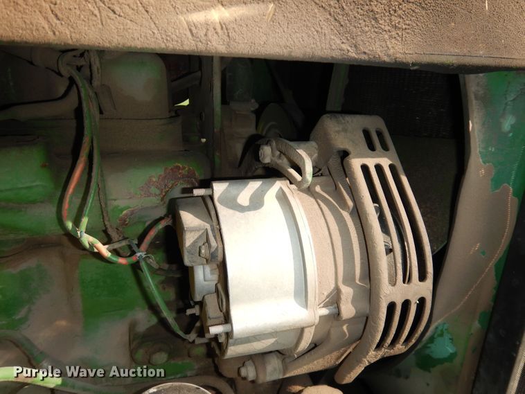 image for item DN1563 John Deere 2550  tractor