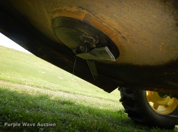 image for item DN1563 John Deere 2550  tractor