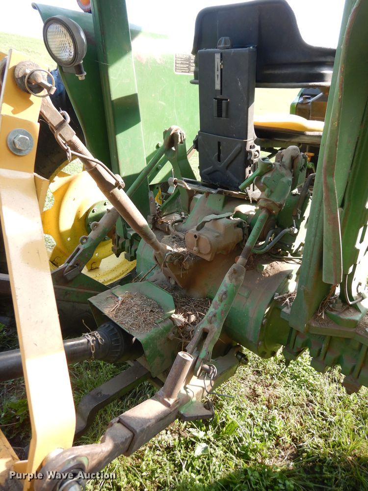 image for item DN1563 John Deere 2550  tractor