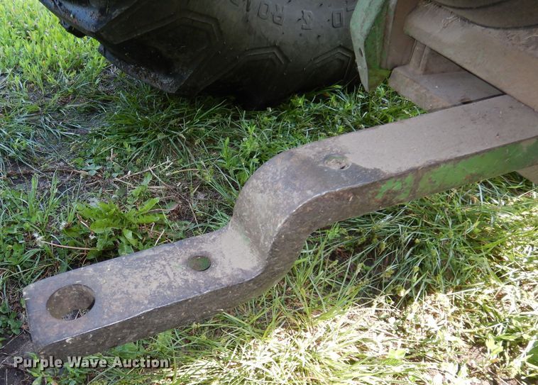 image for item DN1563 John Deere 2550  tractor