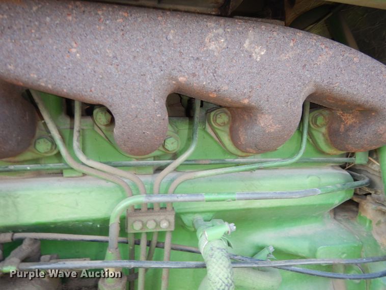 image for item DN1563 John Deere 2550  tractor