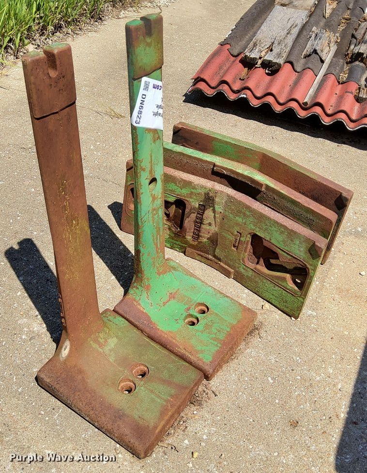 image for item DN6823 (5) tractor weights weights