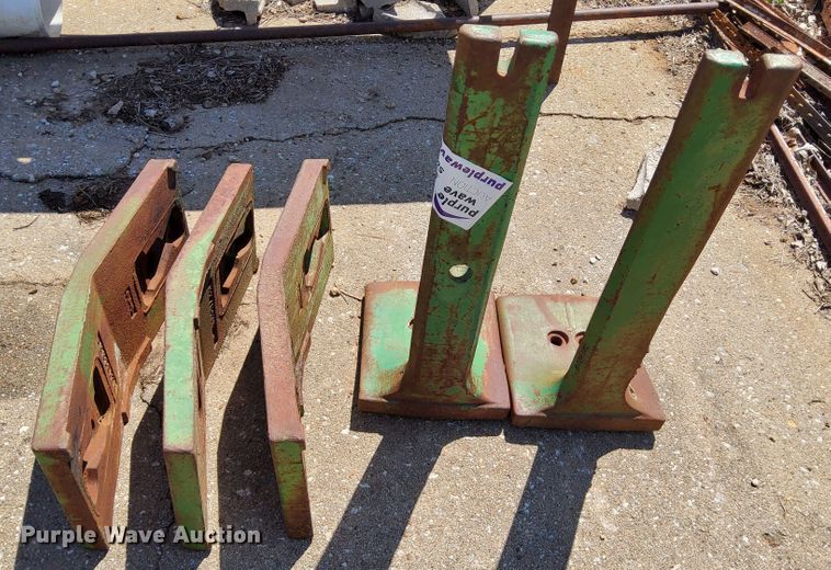 image for item DN6823 (5) tractor weights weights