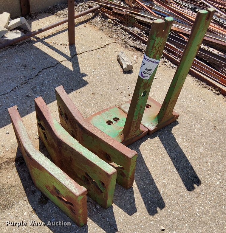 image for item DN6823 (5) tractor weights weights