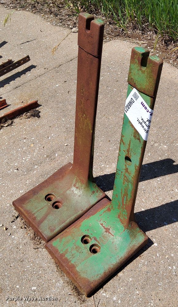 image for item DN6823 (5) tractor weights weights