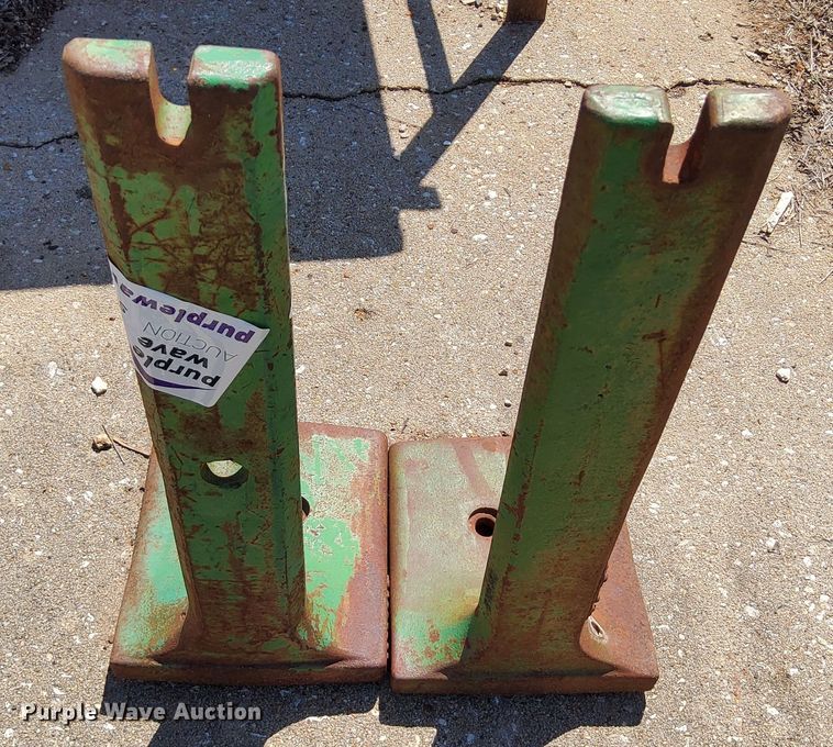image for item DN6823 (5) tractor weights weights