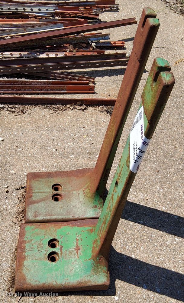 image for item DN6823 (5) tractor weights weights