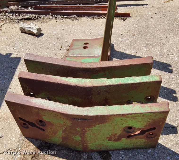 image for item DN6823 (5) tractor weights weights