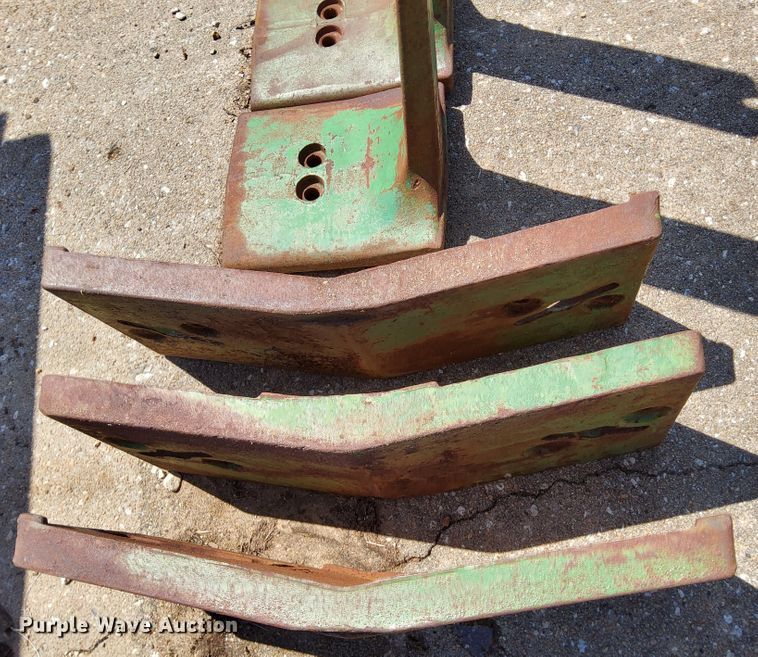 image for item DN6823 (5) tractor weights weights
