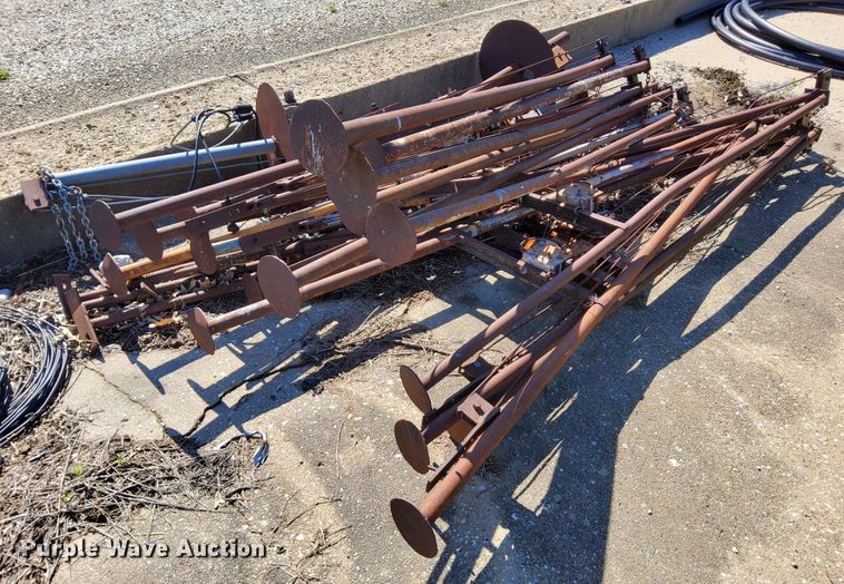 image for item DN6824 (12) grain bin jacks