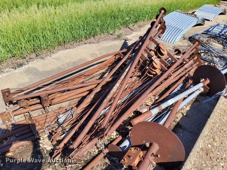 image for item DN6824 (12) grain bin jacks