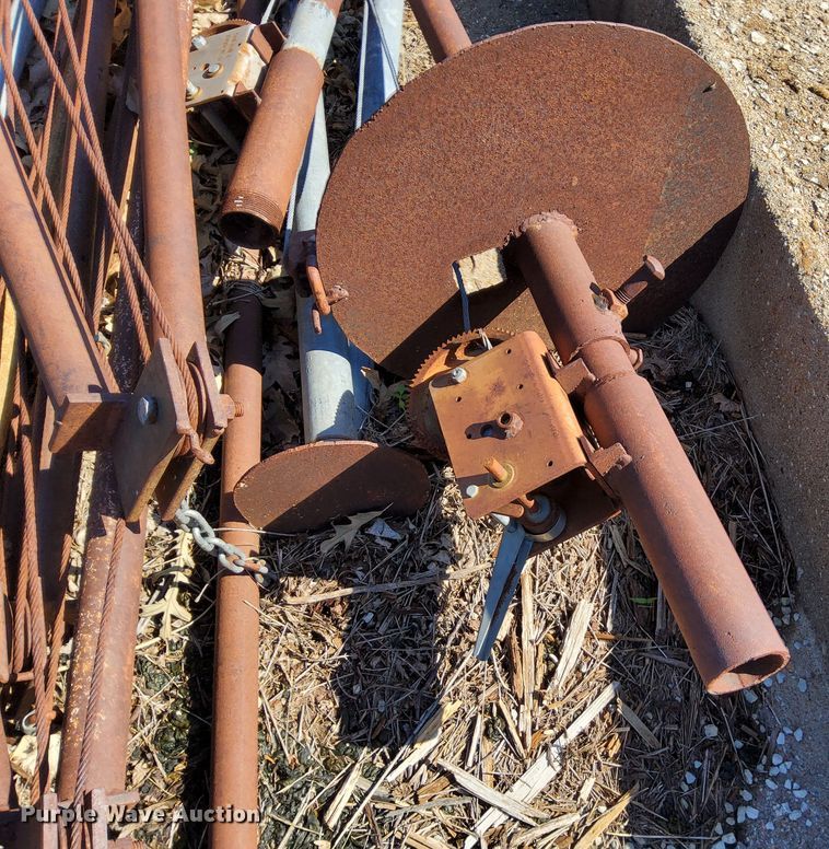 image for item DN6824 (12) grain bin jacks