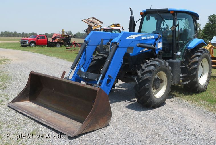 image for item DN7995 2006 New Holland TS115A  MFWD tractor