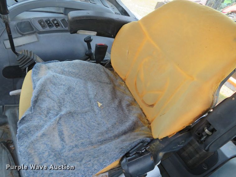 image for item DN7995 2006 New Holland TS115A  MFWD tractor