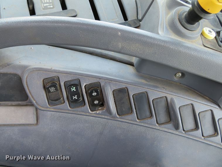 image for item DN7995 2006 New Holland TS115A  MFWD tractor