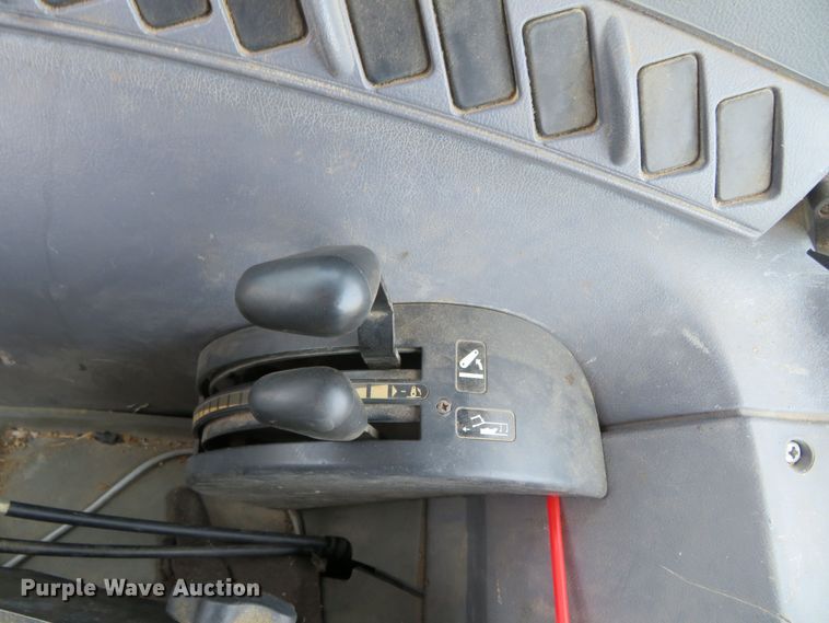 image for item DN7995 2006 New Holland TS115A  MFWD tractor