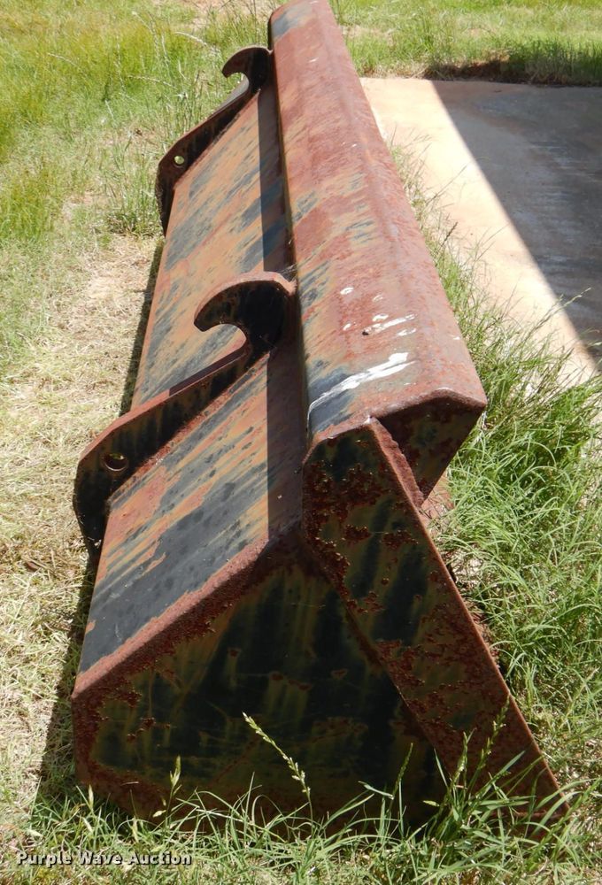 image for item DP4012 Belarus 805  tractor