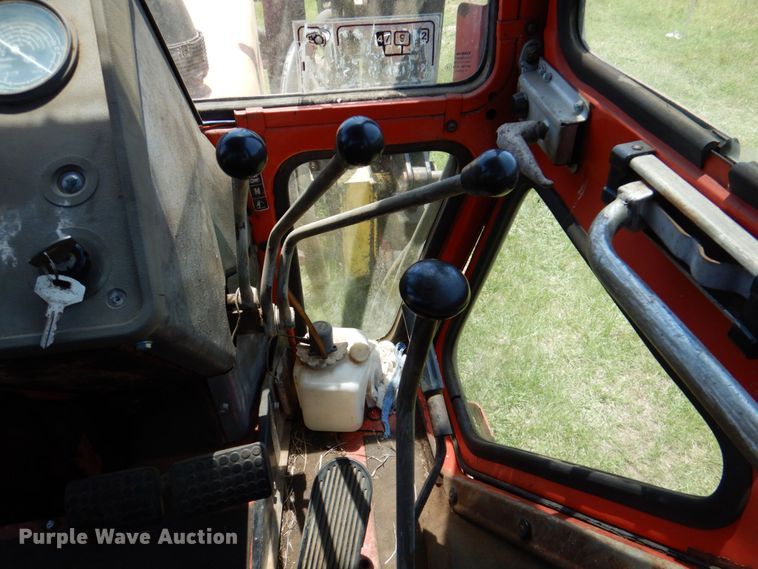 image for item DP4012 Belarus 805  tractor