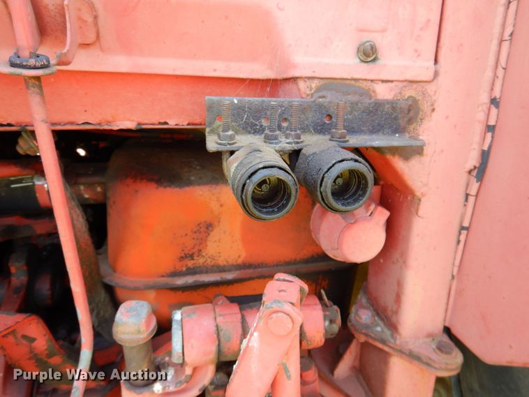 image for item DP4014 Belarus 825  MFWD tractor