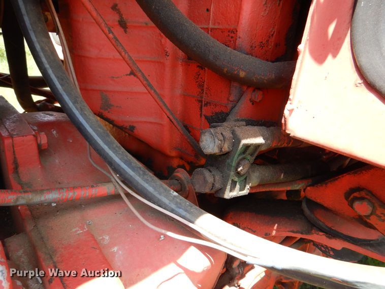 image for item DP4014 Belarus 825  MFWD tractor