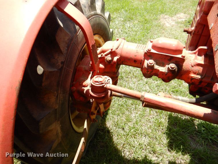 image for item DP4014 Belarus 825  MFWD tractor