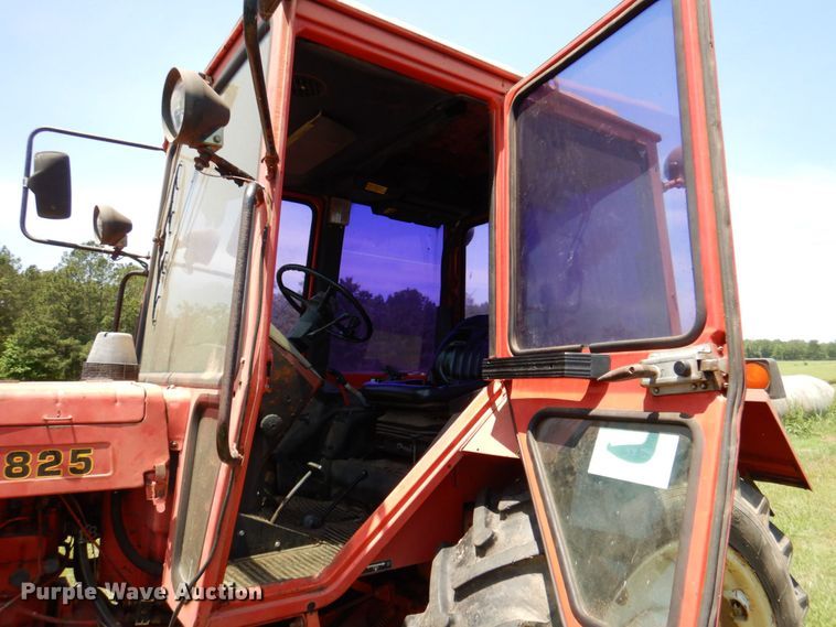 image for item DP4014 Belarus 825  MFWD tractor