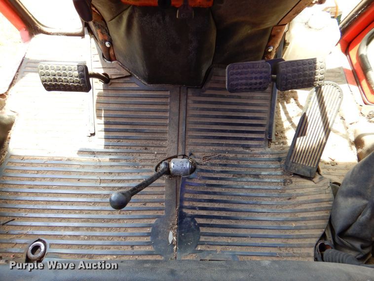 image for item DP4014 Belarus 825  MFWD tractor