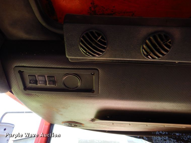 image for item DP4014 Belarus 825  MFWD tractor